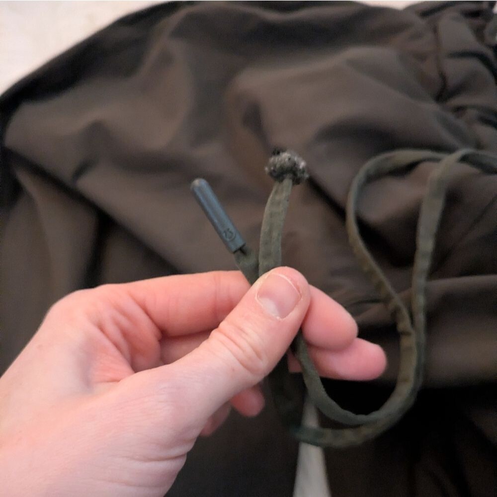 Lululemon Stretch High-Rise Jogger *Full Length Dark Olive Green W5CV4S Size 6 - Picture 7 of 7